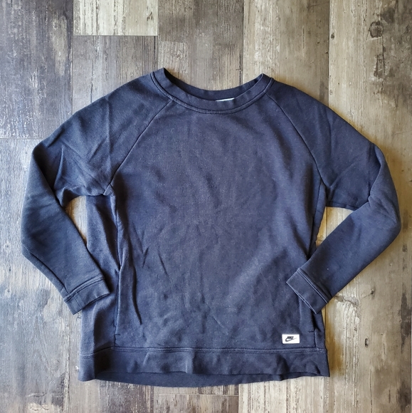 Nike Sweaters - Nike sweater